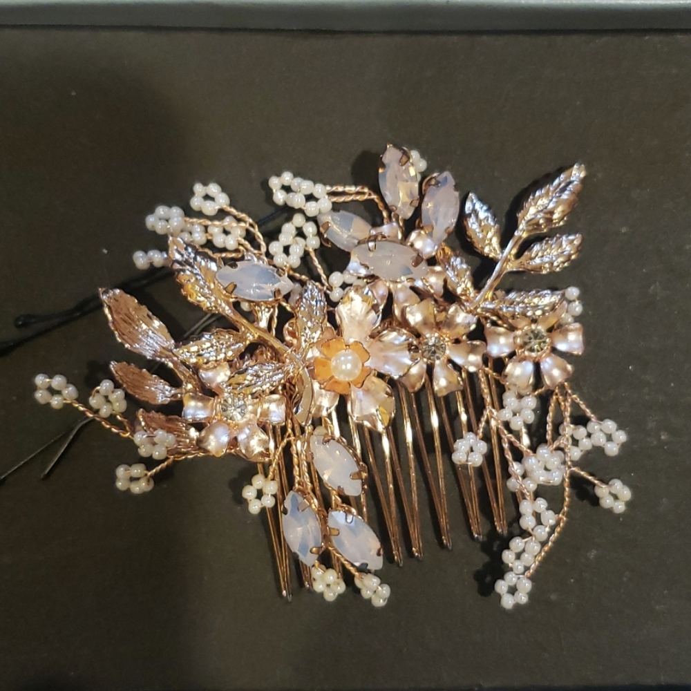Rose gold hair pin